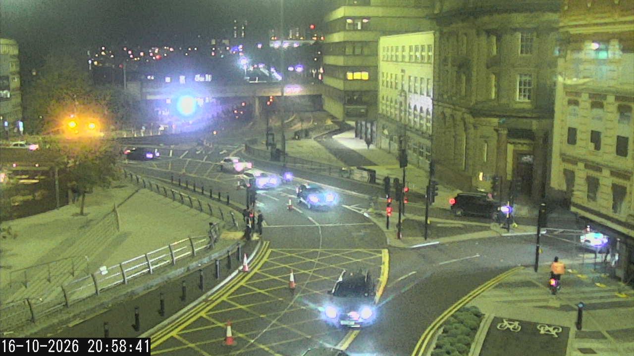 Traffic camera image 2 from Newcastle - A186 Pilgrim Street / A186 Mosley Street